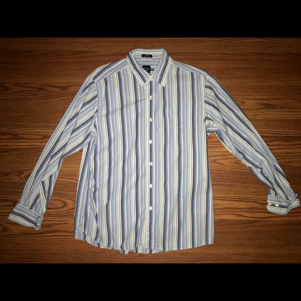 GAP Men’s striped dress shirt
